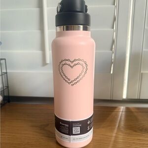 Hydro Flask Light Pink Insulated Bottle